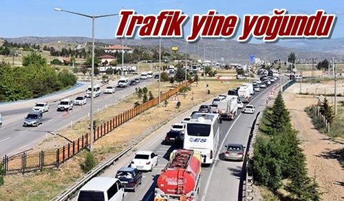 Trafik yine yoğundu