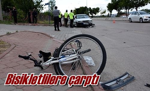 Bisikletlilere çarptı