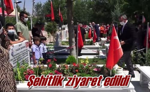 Şehitlik ziyaret edildi