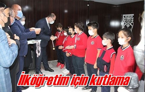 İlköğretim için kutlama
