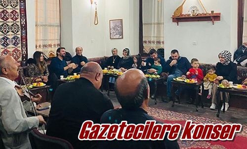 Gazetecilere konser