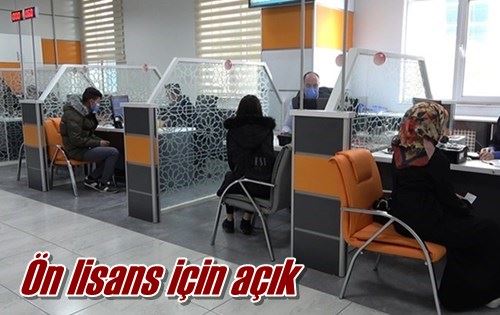 Ön lisans için açık