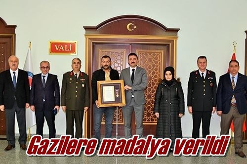 Gazilere madalya verildi