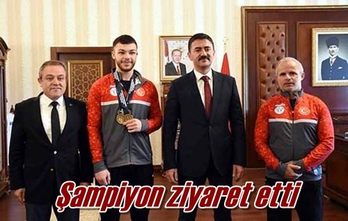 Şampiyon ziyaret etti