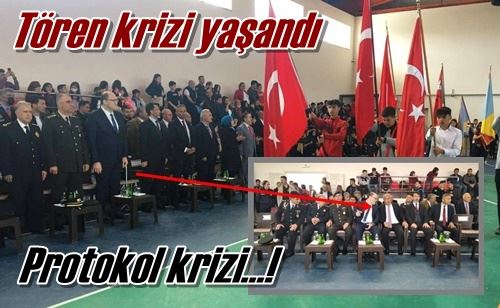 Tören krizi yaşandı