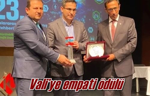 Vali’ye empati ödülü