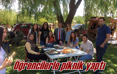 Öğrencilerle piknik yaptı