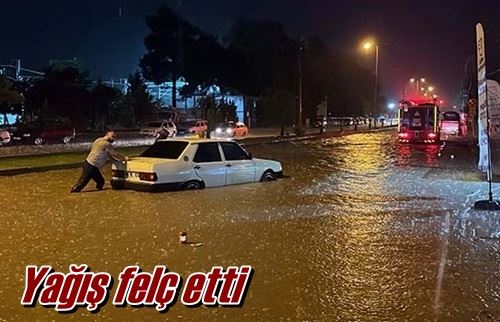 Yağış felç etti