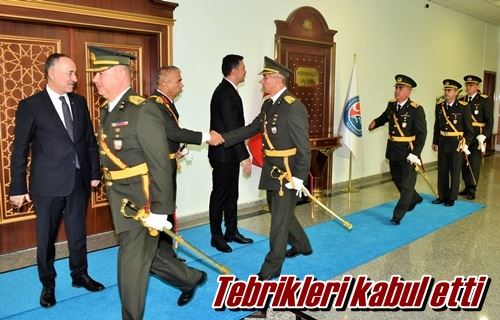 Tebrikleri kabul etti