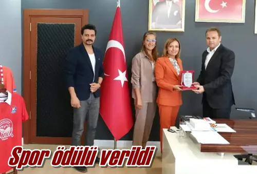 Spor ödülü verildi