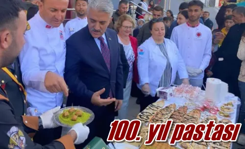 100. yıl pastası