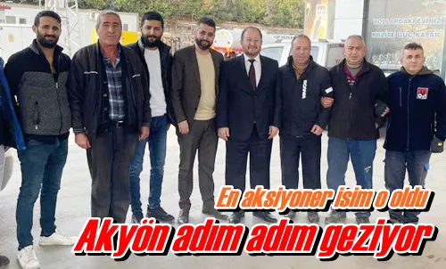 Adım adım geziyor