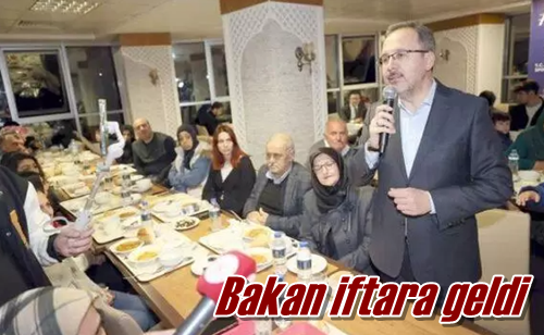 Bakan iftara geldi