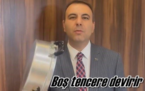 Boş tencere devirir