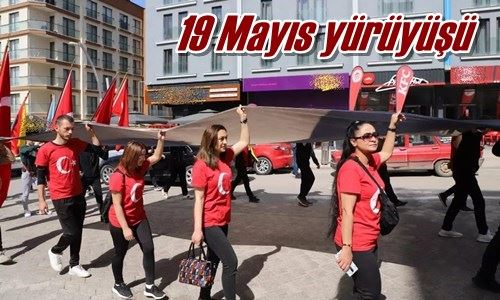 19 Mayıs yürüyüşü