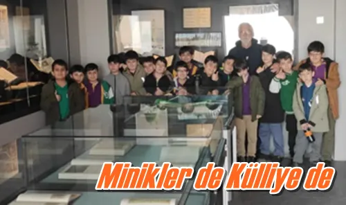 Minikler de Külliye de