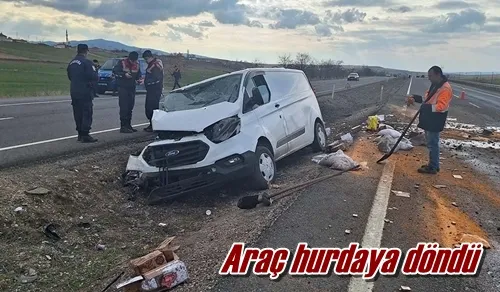 Araç hurdaya döndü 