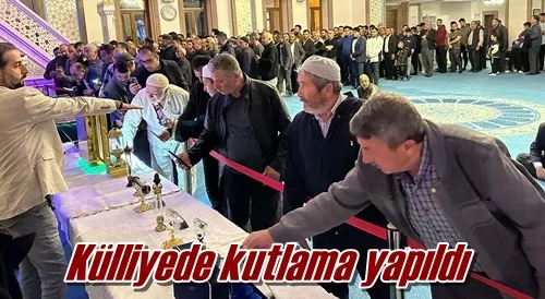 Külliyede kutlama yapıldı