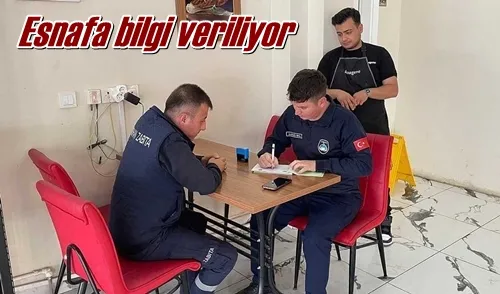 Esnafa bilgi veriliyor