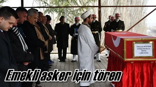Emekli asker için tören