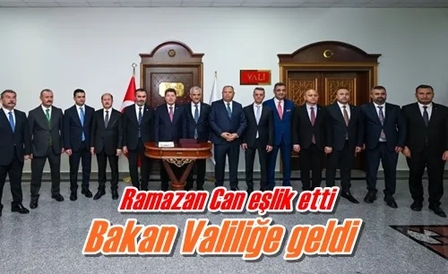 Bakan Valiliğe geldi