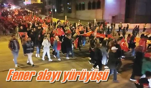 Fener alayı yürüyüşü