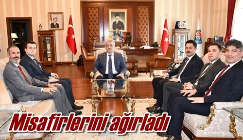 Misafirlerini ağırladı