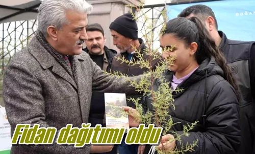 Fidan dağıtımı oldu