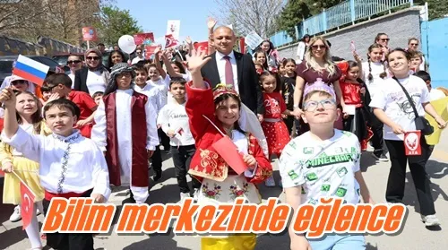 Bilim merkezinde eğlence