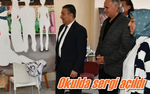 Okulda sergi açıldı