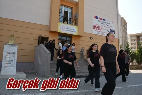 Gerçek gibi oldu
