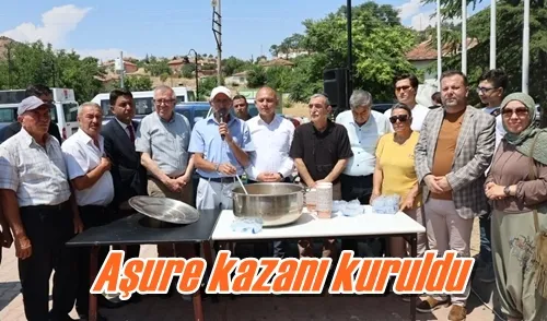 Aşure kazanı kuruldu