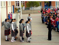 Yabancı Konuklar Okulları Gezdi