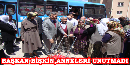 ANNELER GÜNÜNÜ HEDİYELERLE KUTLADI
