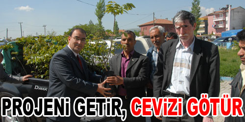 Proje Sahiplerine Ceviz Fidanı