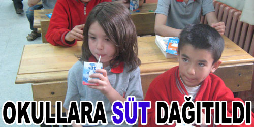 Miniklere Süt Dağıtıldı