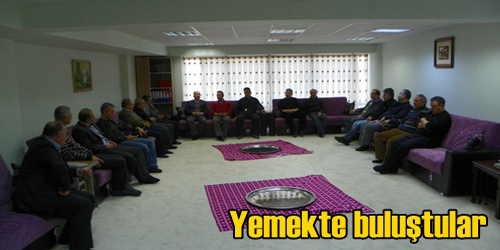 Yemekte Buluştular