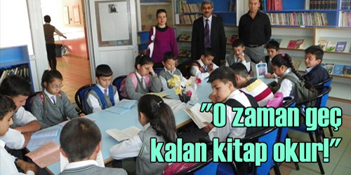 Geç Kalan Kitap Okuyor  
