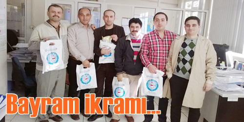 Bayram Çikolatası Dağıttılar