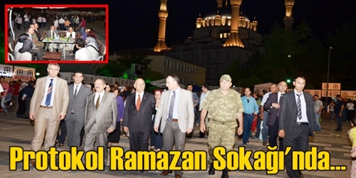 Ramazan sokağını gezdiler