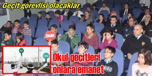 Her okula bir geçit görevlisi