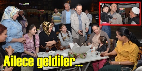 Sokağı birlikte gezdiler
