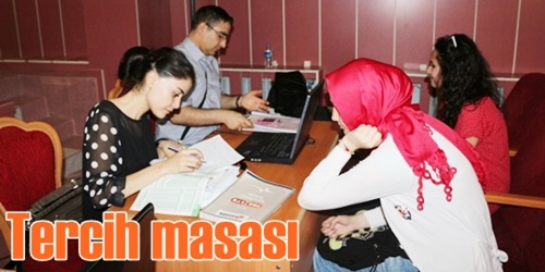 Öğrenciler için tercih masası