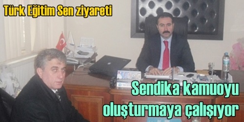 Kapı kapı gezip anlatıyor