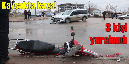 Kavşakta Kafa Kafaya Çarpıştılar
