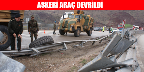 ASKERİ ARAÇ DEVRİLDİ