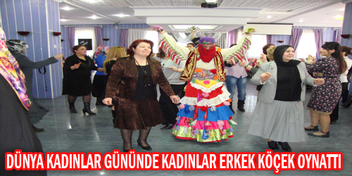 Kadınlar Erkek Köçek Oynattı