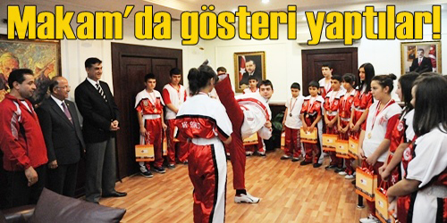 MAKAMDA GÖSTERİ!