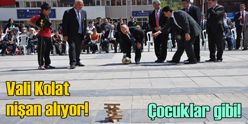 Çocuklarla Çocuk Oldular