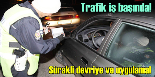 Polisler sürekli devriyede